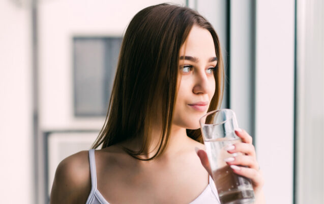 mujer-hidratacion-infinitek-paris